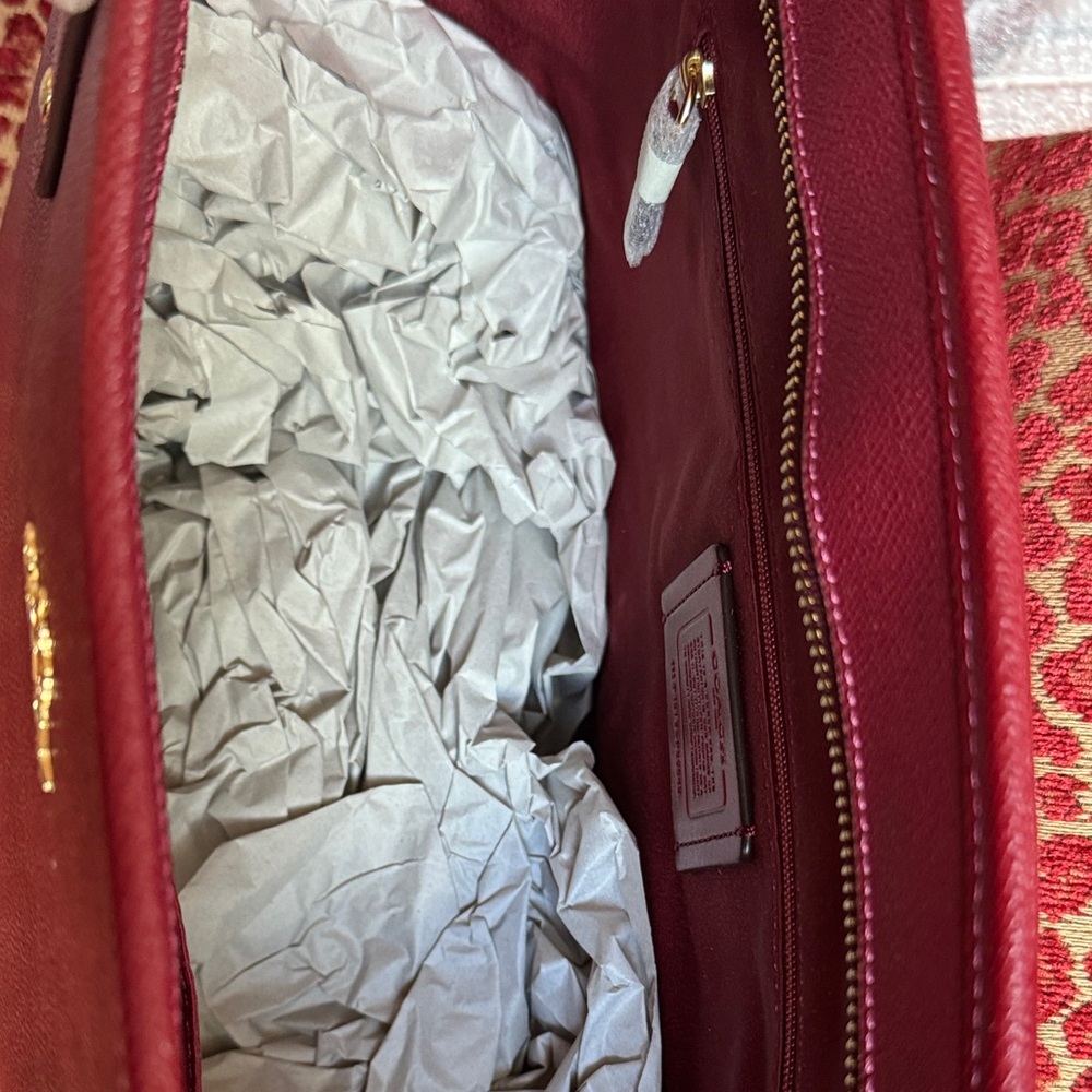COACH CHERRY TOTE - Picture 5 of 11